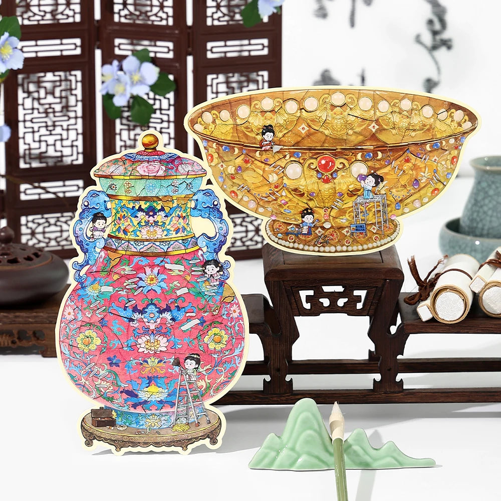 Antique Vase (1 pc)